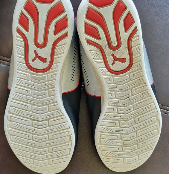 Puma Ferrari sneakers size 2.5C - Picture 6 of 7